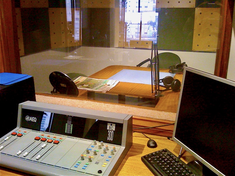 estudio radio fm meridiano rosario acustica